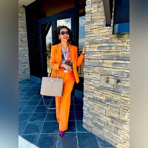 Meet your Posher, Yajaira